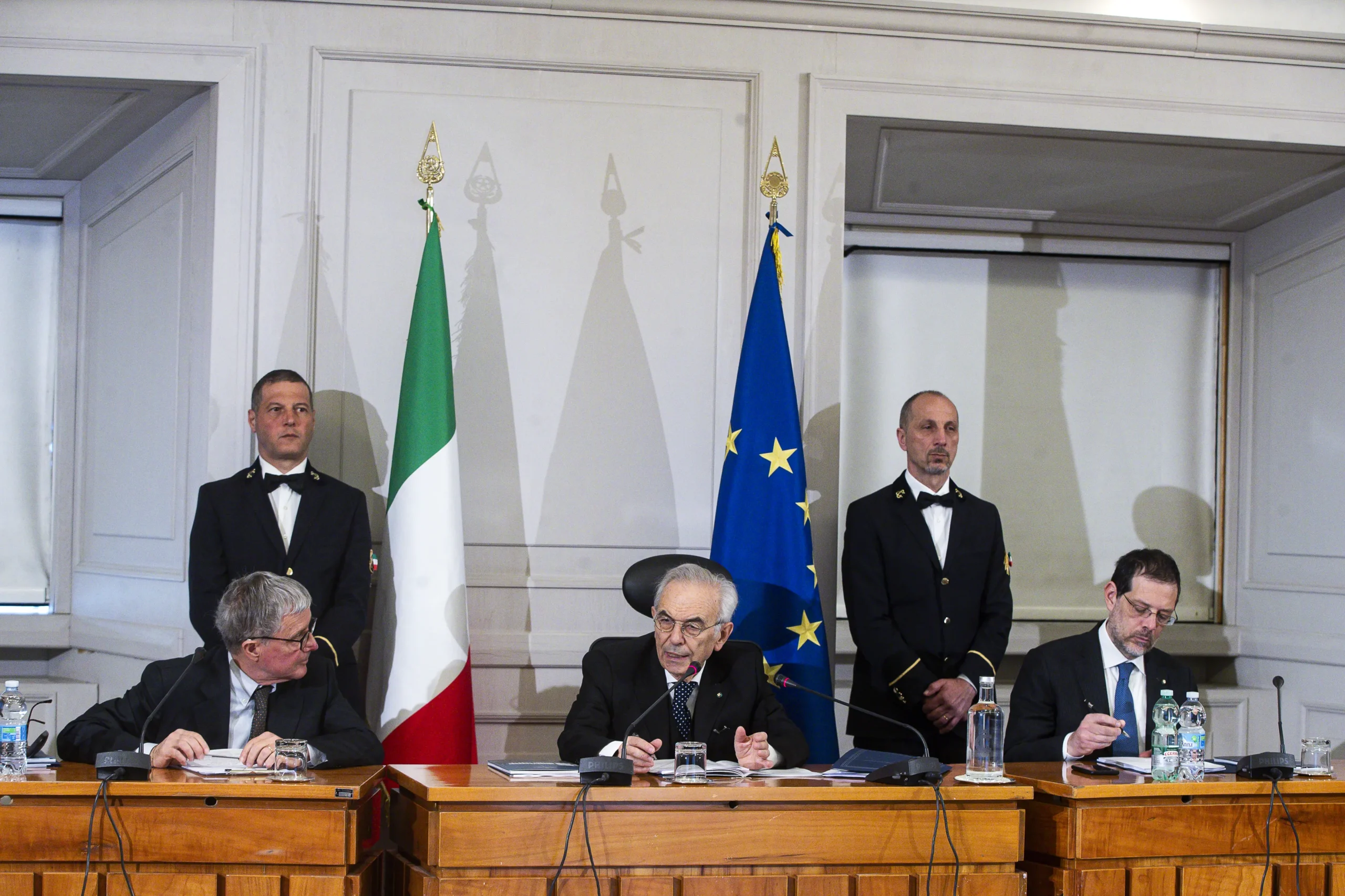 OneDrive_1_14-04-2025-047