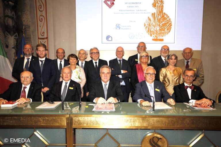 f5124a77-8e91-4154-b998-1ee9599a866f